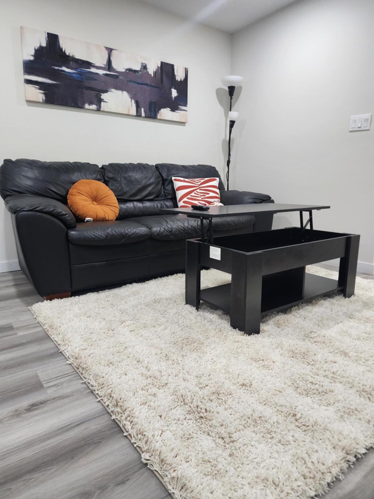 Trendy 2-Bed Oasis Awaits! Leilighet YYC Eksteriør bilde